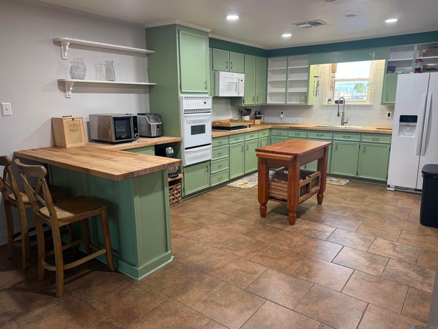 58975 Obier Ave, Plaquemine, LA 70764