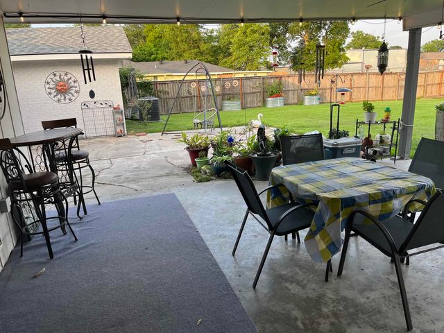 58975 Obier Ave, Plaquemine, LA 70764