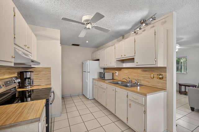 3411 Americo Drive, West Palm Beach, FL 33417