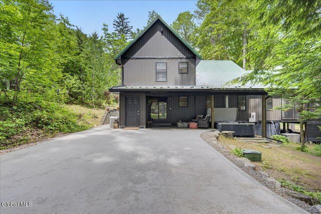 128 Pedrick Road, Gloversville, NY 12078