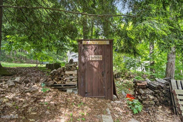 128 Pedrick Road, Gloversville, NY 12078
