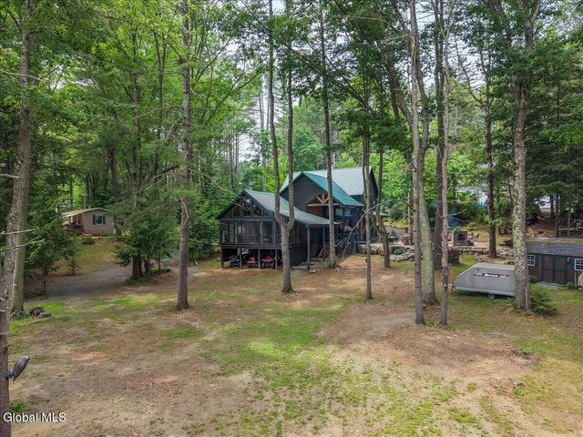 128 Pedrick Road, Gloversville, NY 12078