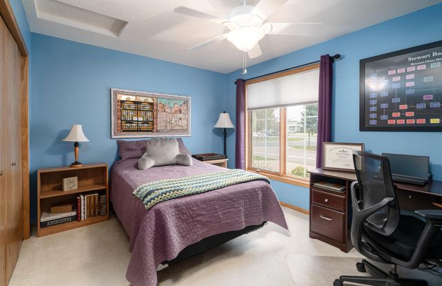 3233 Northdale Lane NW, Coon Rapids, MN 55448