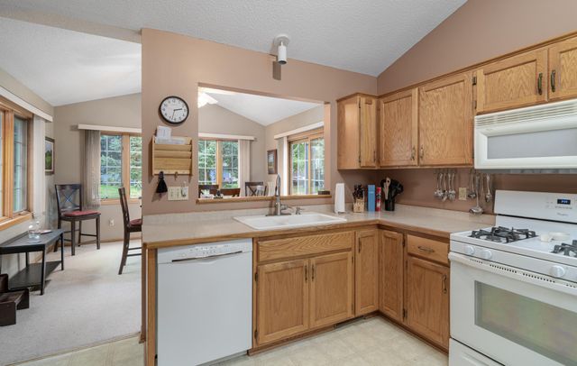 3233 Northdale Lane NW, Coon Rapids, MN 55448