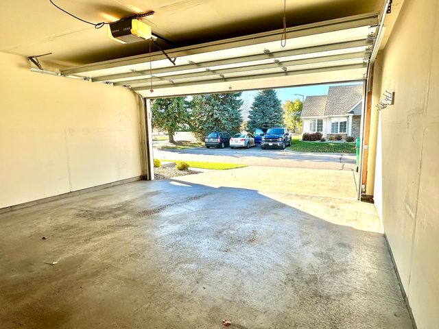 3233 Northdale Lane NW, Coon Rapids, MN 55448