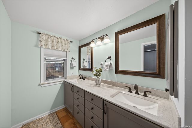 3678 Hidden Dr Apt 904, San Antonio, TX 78217