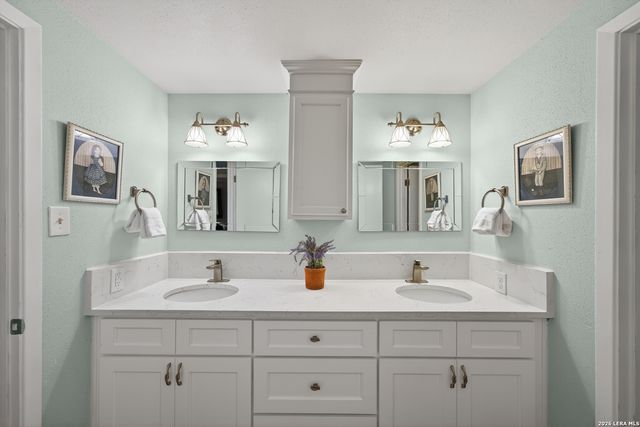 3678 Hidden Dr Apt 904, San Antonio, TX 78217