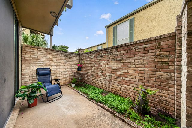 3678 Hidden Dr Apt 904, San Antonio, TX 78217