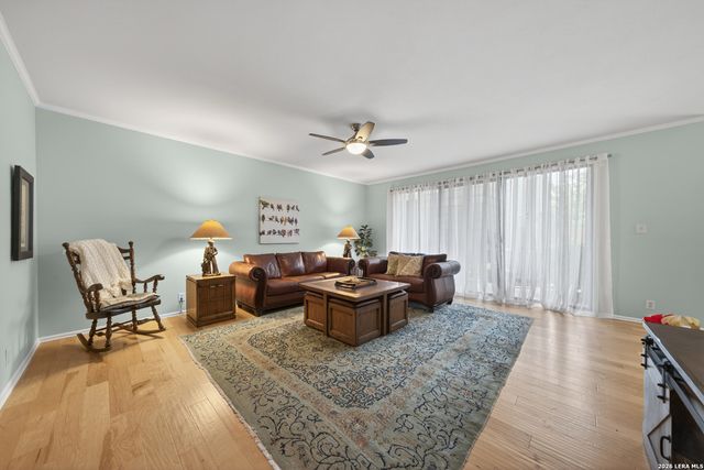 3678 Hidden Dr Apt 904, San Antonio, TX 78217