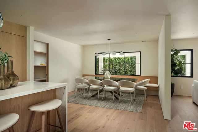 15430 Valley Vista Boulevard, Los Angeles, CA 91403