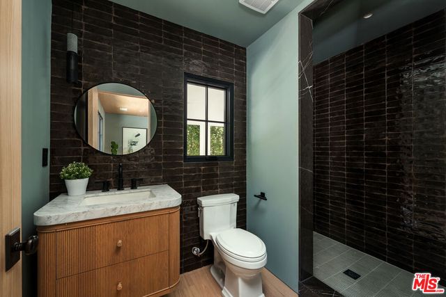 15430 Valley Vista Boulevard, Los Angeles, CA 91403