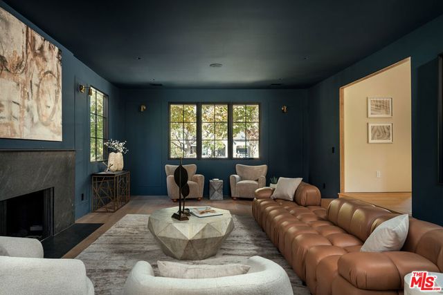15430 Valley Vista Boulevard, Los Angeles, CA 91403