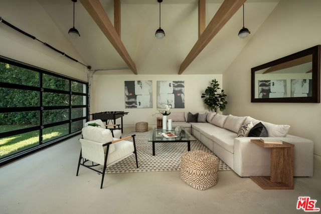 15430 Valley Vista Boulevard, Los Angeles, CA 91403