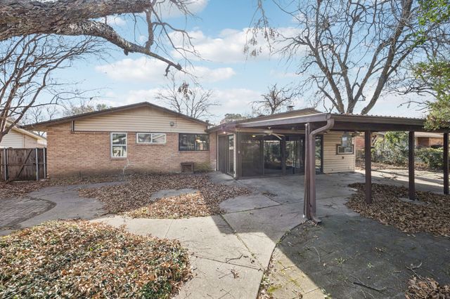 2017 Durham Street, Irving, TX 75062