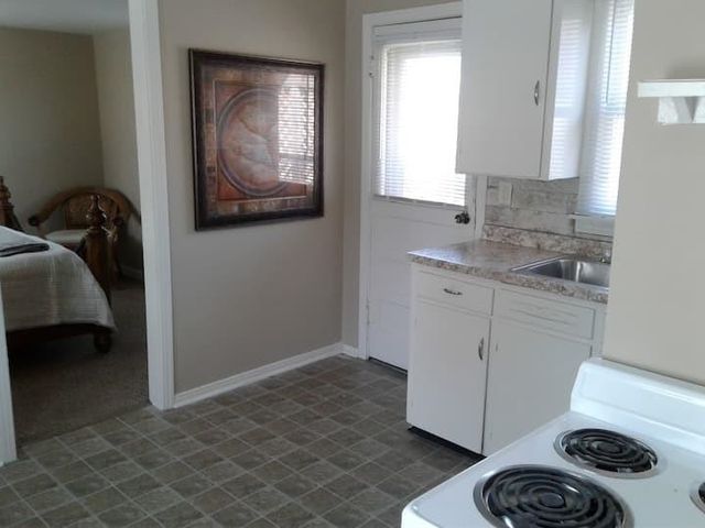 223 N Mathewson Ave, Wichita, KS 67214