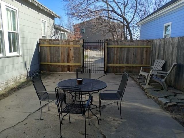 223 N Mathewson Ave, Wichita, KS 67214