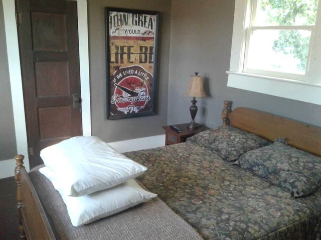 223 N Mathewson Ave, Wichita, KS 67214