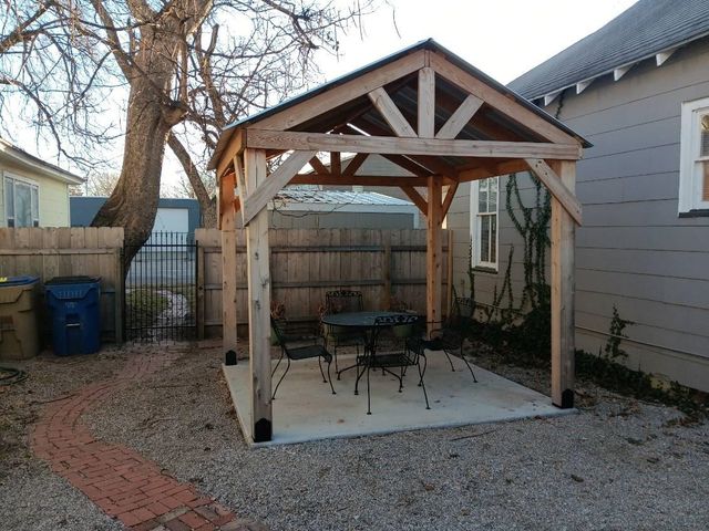 223 N Mathewson Ave, Wichita, KS 67214