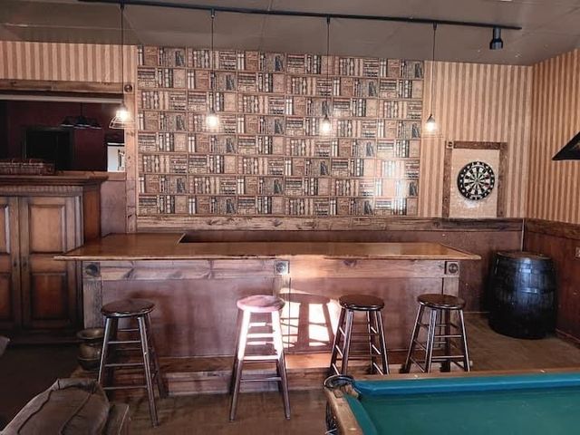 223 N Mathewson Ave, Wichita, KS 67214