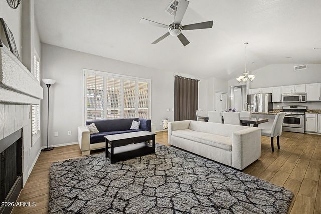 725 W BEVERLY Lane, Phoenix, AZ 85023