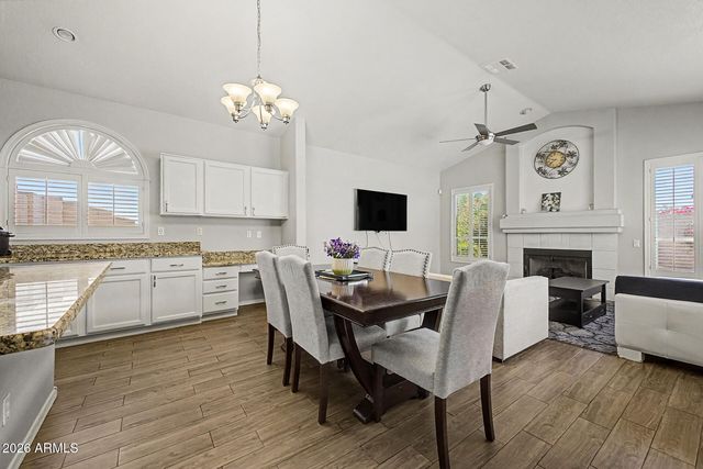 725 W BEVERLY Lane, Phoenix, AZ 85023