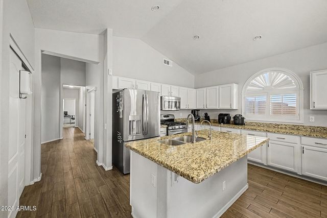 725 W BEVERLY Lane, Phoenix, AZ 85023