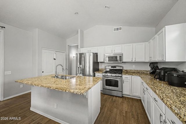 725 W BEVERLY Lane, Phoenix, AZ 85023