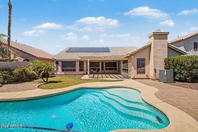 725 W BEVERLY Lane, Phoenix, AZ 85023
