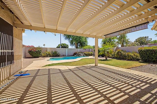 725 W BEVERLY Lane, Phoenix, AZ 85023