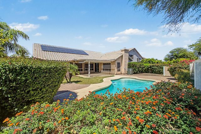 725 W BEVERLY Lane, Phoenix, AZ 85023
