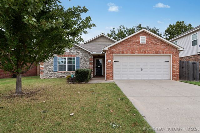 8725 E 126th Place S, Bixby, OK 74008