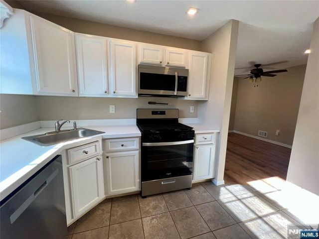 1023 Castle Road, Mahwah, NJ 07430