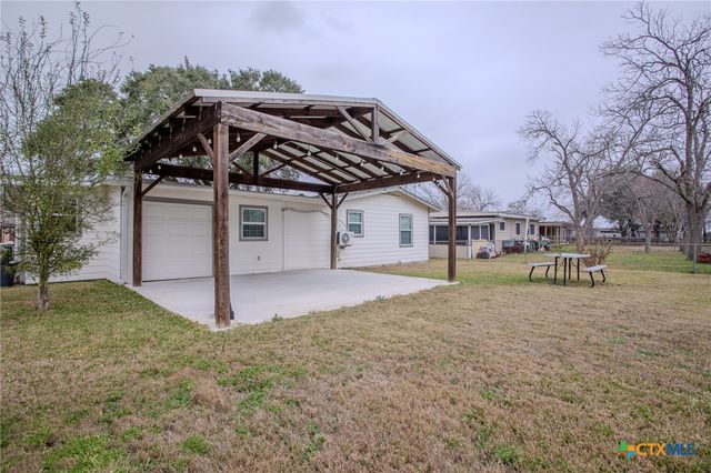 3505 Oaklawn Street, Victoria, TX 77901