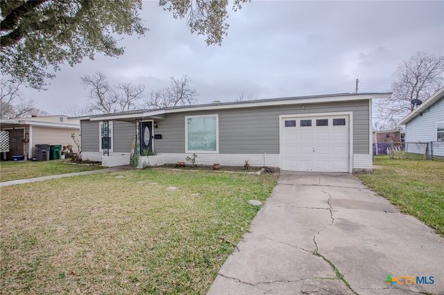 3505 Oaklawn Street, Victoria, TX 77901