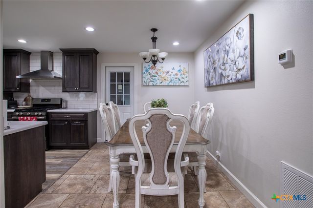 3505 Oaklawn Street, Victoria, TX 77901