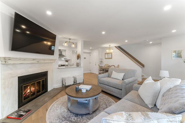 36 Greenridge Avenue 302, White Plains, NY 10605