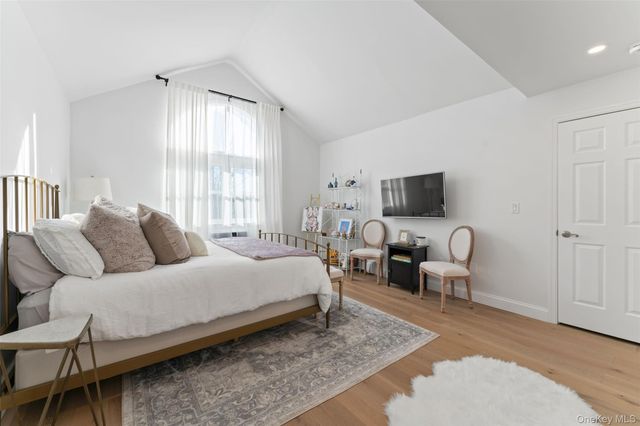 36 Greenridge Avenue 302, White Plains, NY 10605