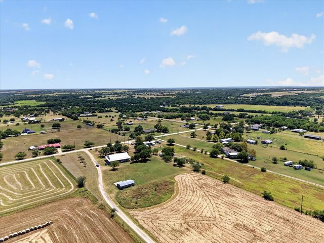 1495 Lone Elm Road B, Waxahachie, TX 75167