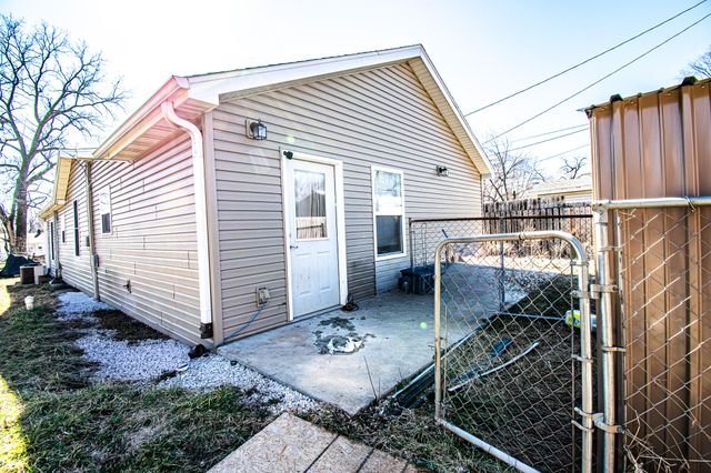 3021 W Olive Street, Springfield, MO 65802
