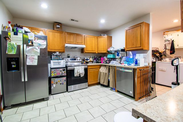 3021 W Olive Street, Springfield, MO 65802