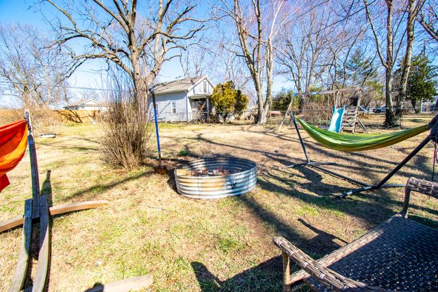 3021 W Olive Street, Springfield, MO 65802