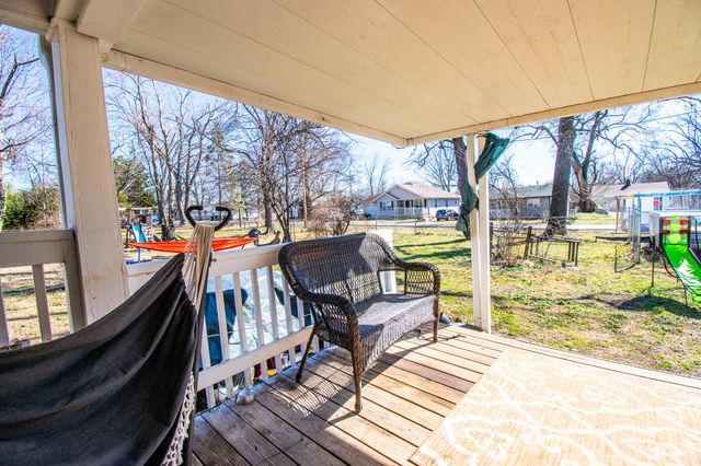 3021 W Olive Street, Springfield, MO 65802