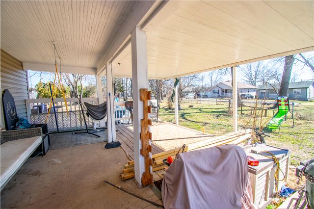 3021 W Olive Street, Springfield, MO 65802