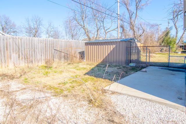 3021 W Olive Street, Springfield, MO 65802
