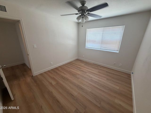 601 E PALO VERDE Drive 27, Phoenix, AZ 85012