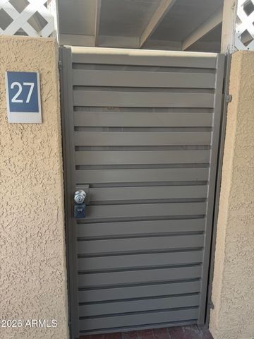 601 E PALO VERDE Drive 27, Phoenix, AZ 85012