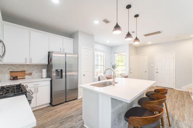 262 Liriope Court, The Woodlands, TX 77384