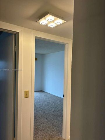 2052 Exeter C 2052, Boca Raton, FL 33434