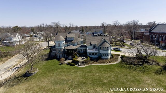 456 Monroe Boulevard, South Haven City, MI 49090
