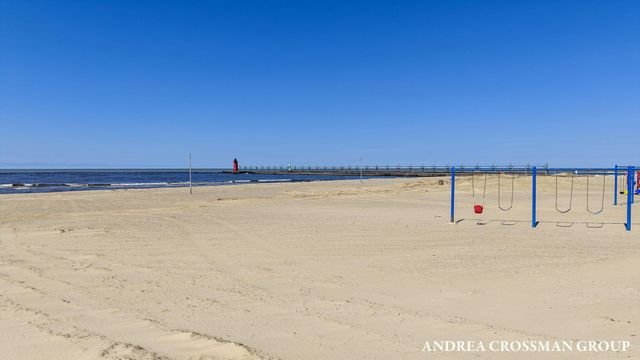 456 Monroe Boulevard, South Haven City, MI 49090